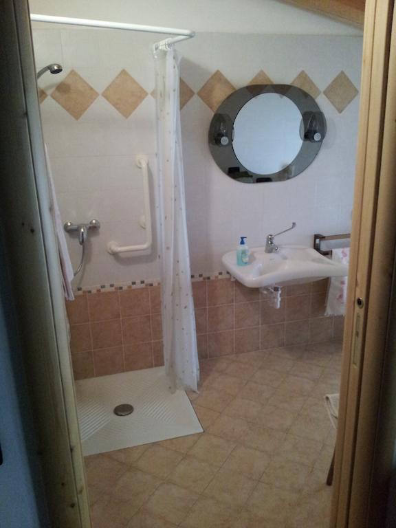 La Cort Di Nonna Rosa Bed & Breakfast Mori Phòng bức ảnh